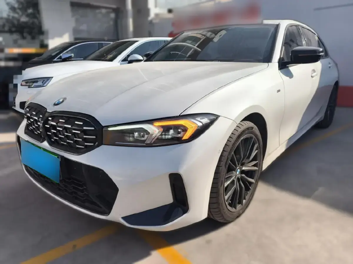 2024 BMW 3 Series 2.0T 184HP L4 8AT