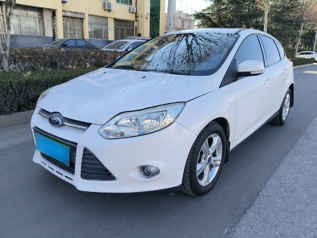 2012 Ford Focus 1.6L 125HP L4 6DCT