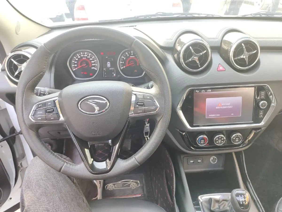 2018 Soueast DX3 1.5L 120HP L4 5MT,autocango,china used car exporter,china ev exporter,chinese used car exporter,chinese used ev exporter