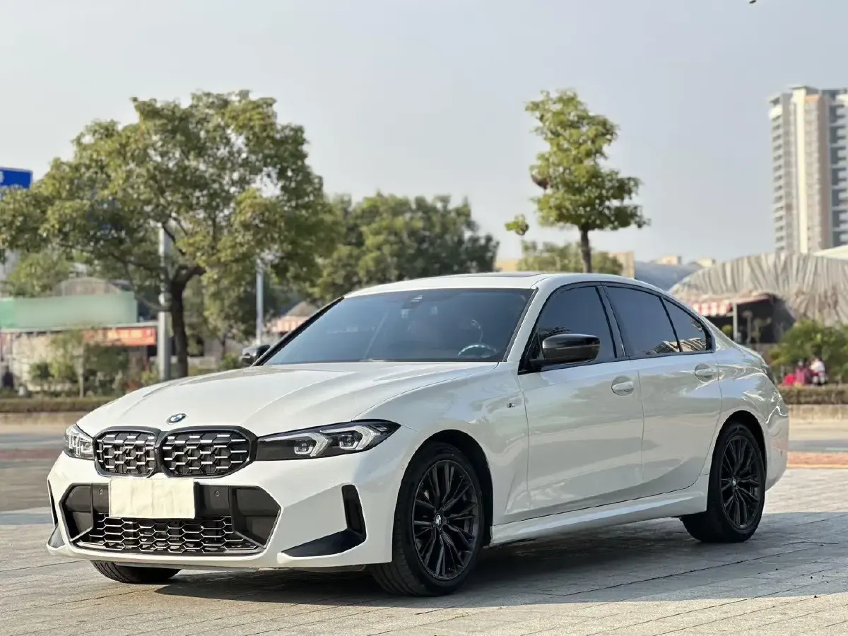 2023 BMW 3 Series 2.0T 184HP L4 8AT