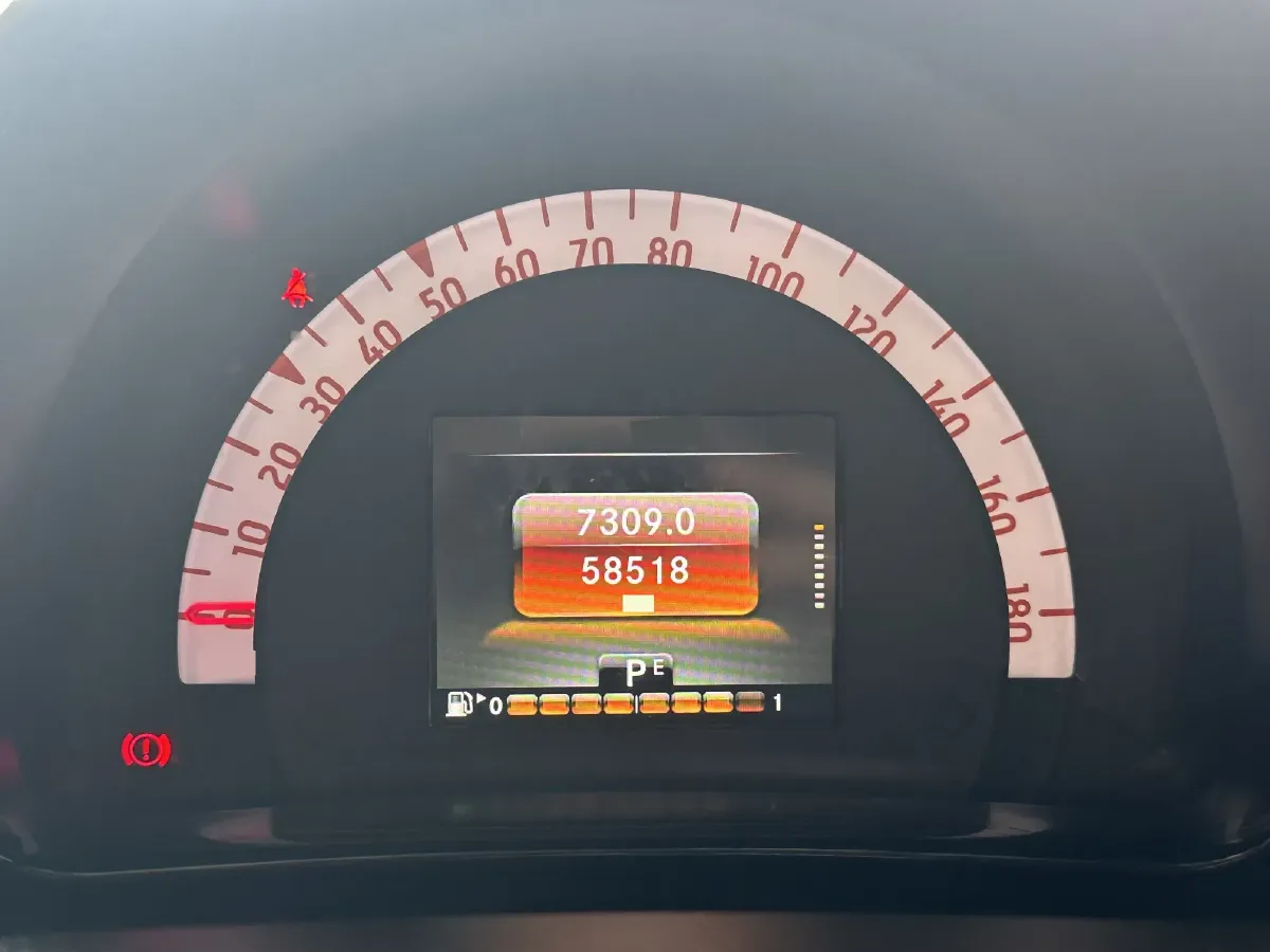 2016 Smart smart forfour 1.0L 71HP L3 6DCT,autocango,china used car exporter,china ev exporter,chinese used car exporter,chinese used ev exporter