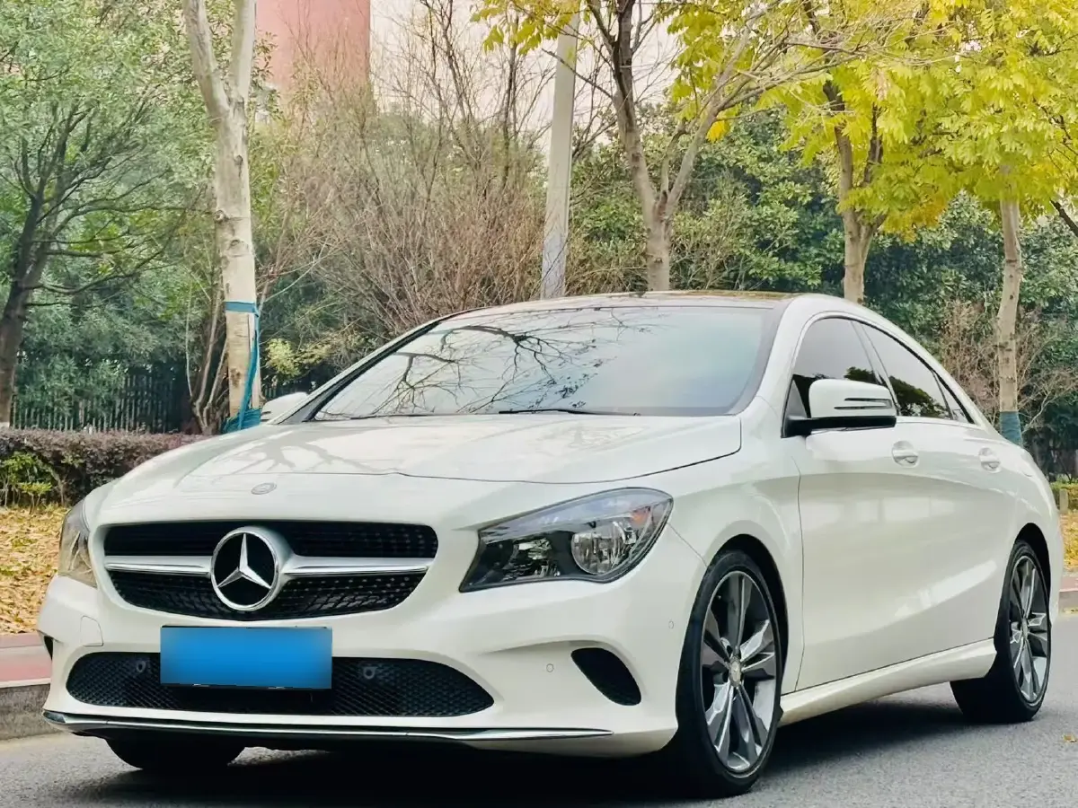 2017 Mercedes-Benz CLA Class 1.6T 156HP L4 7DCT