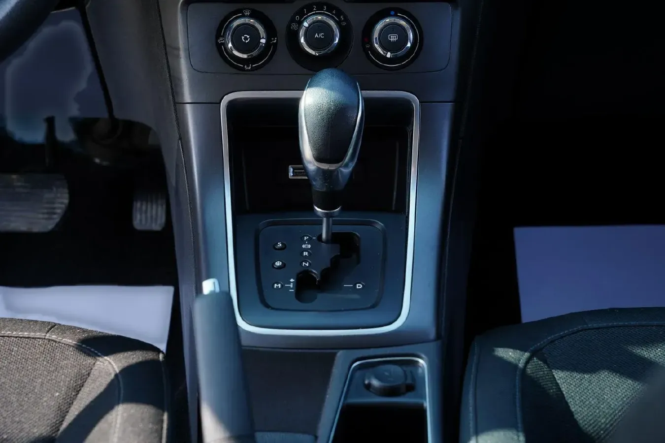 2018 Citroen C4 C-Quatre 1.6L 117HP L4 6AT,autocango,china used car exporter,china ev exporter,chinese used car exporter,chinese used ev exporter