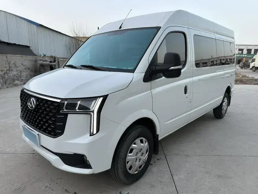 2024 MAXUS XinTu V80 2.0T 126HP L4 6MT