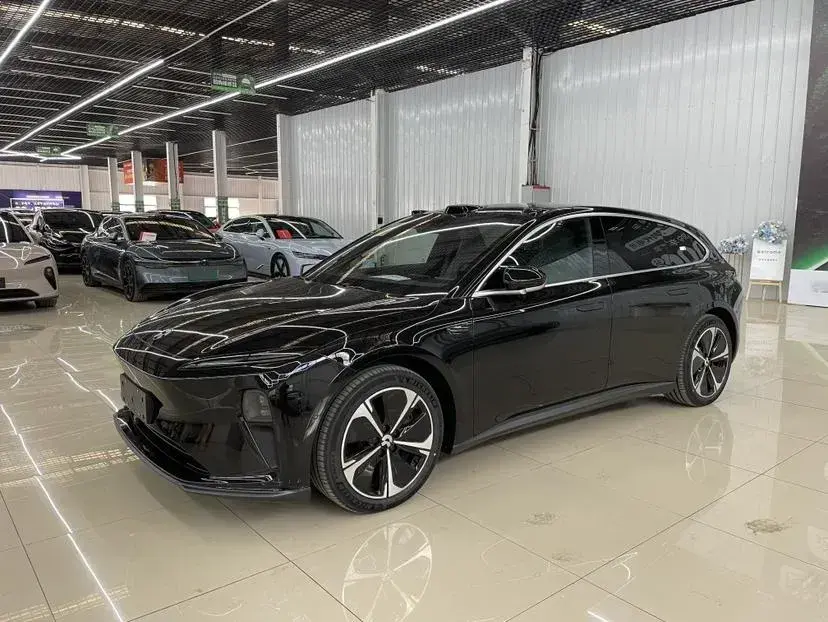 2024 NIO ET5T BEV 75KWH