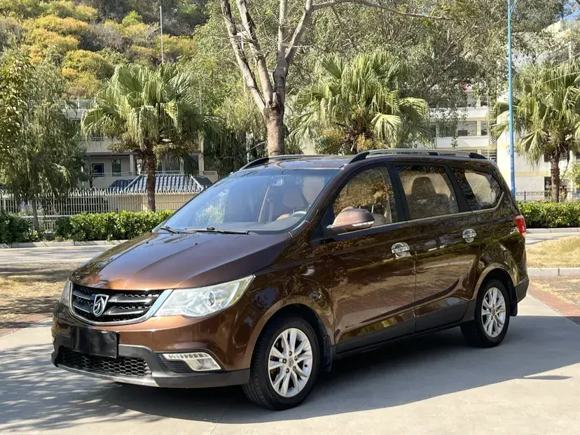 2016 BaoJun 730 1.5L 112HP L4 5MT
