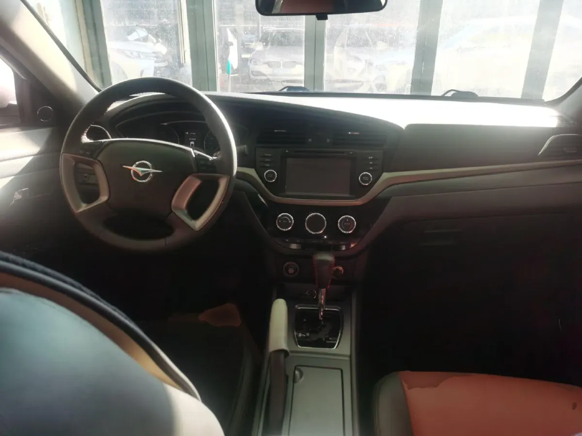 2017 HaiMa M6 1.5T 163HP L4 CVT,autocango,china used car exporter,china ev exporter,chinese used car exporter,chinese used ev exporter