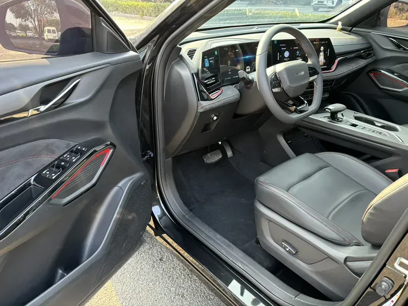 2023 ChangAn Oshan X5 Plus 1.5T 188HP L4 7DCT,autocango,china used car exporter,china ev exporter,chinese used car exporter,chinese used ev exporter