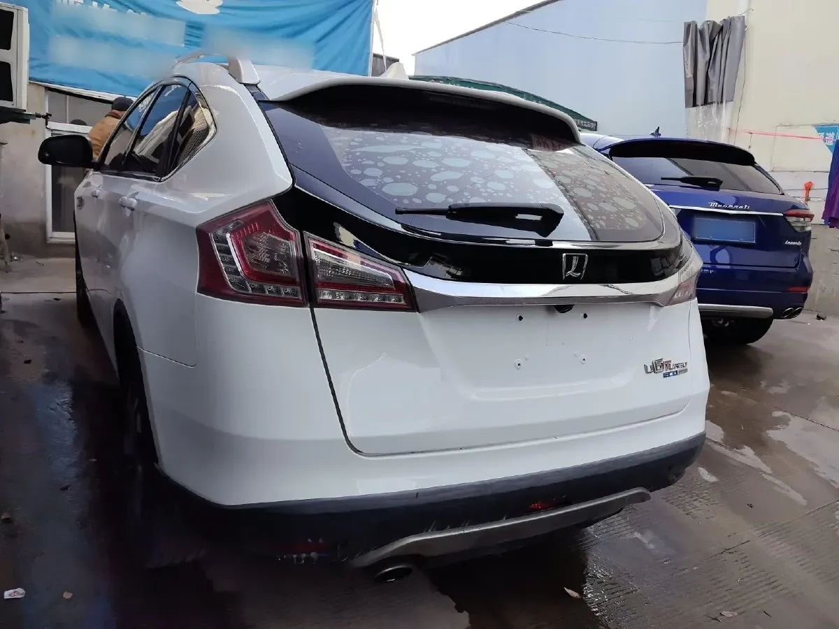 2015 Luxgen 6 SUV 1.8T 180HP L4 6AT,autocango,china used car exporter,china ev exporter,chinese used car exporter,chinese used ev exporter