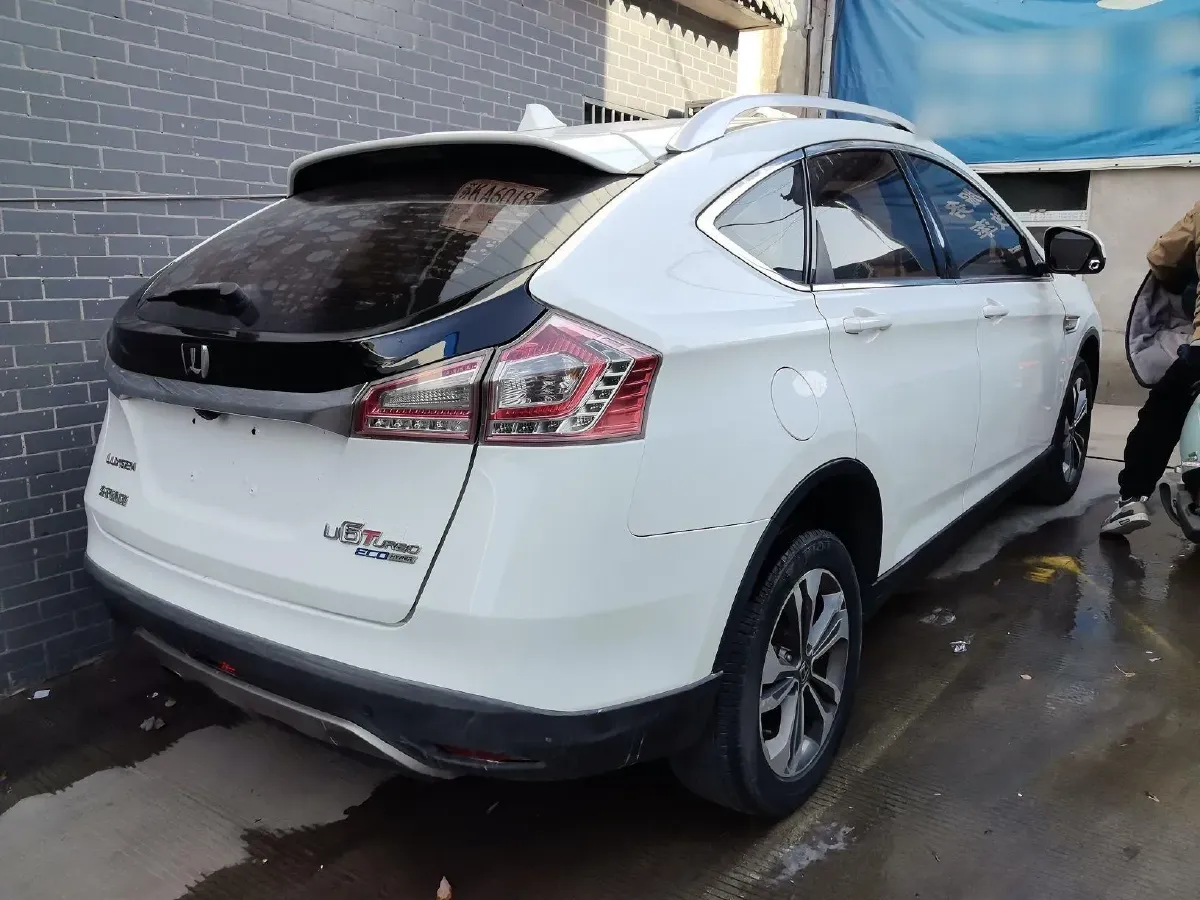 2015 Luxgen 6 SUV 1.8T 180HP L4 6AT,autocango,china used car exporter,china ev exporter,chinese used car exporter,chinese used ev exporter