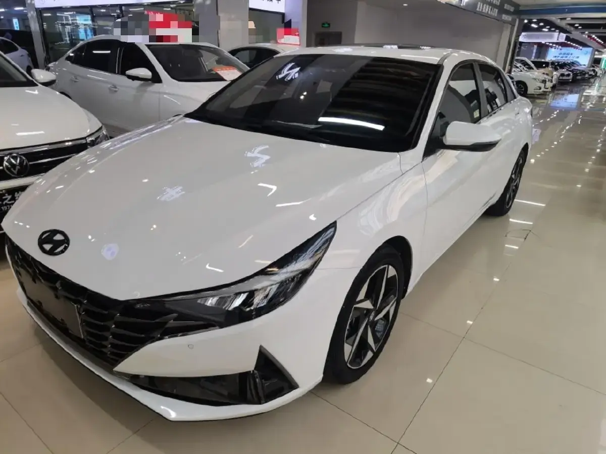 2021 Hyundai Elantra 1.5L 115HP L4 CVT