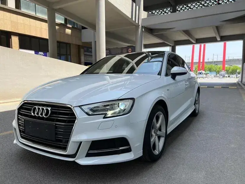 2018 Audi A3 1.4T 150HP L4 7DCT