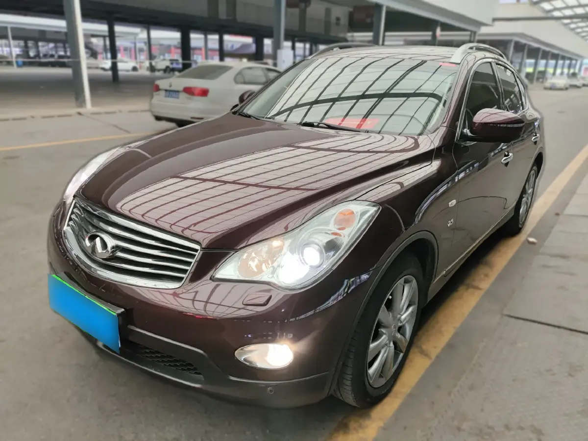 2013 Infiniti QX50 2.5L 235HP V6 7AT