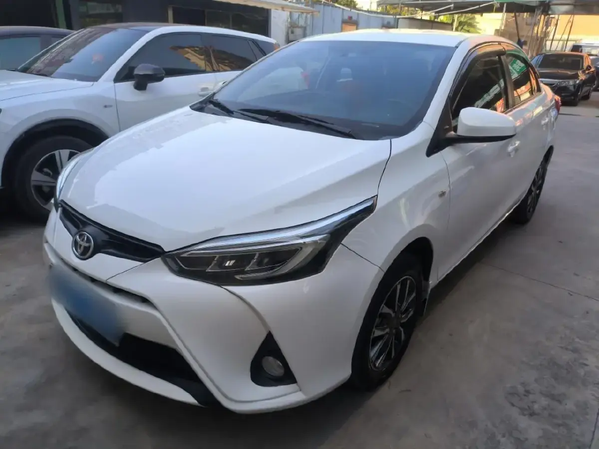 2020 Toyota Yaris L 1.5L 110HP L4 CVT