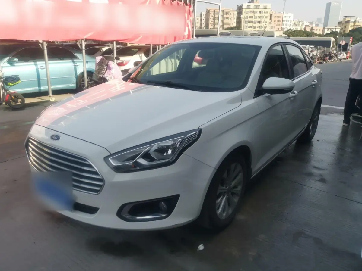 2015 Ford Escort 1.5L 113HP L4 6AT