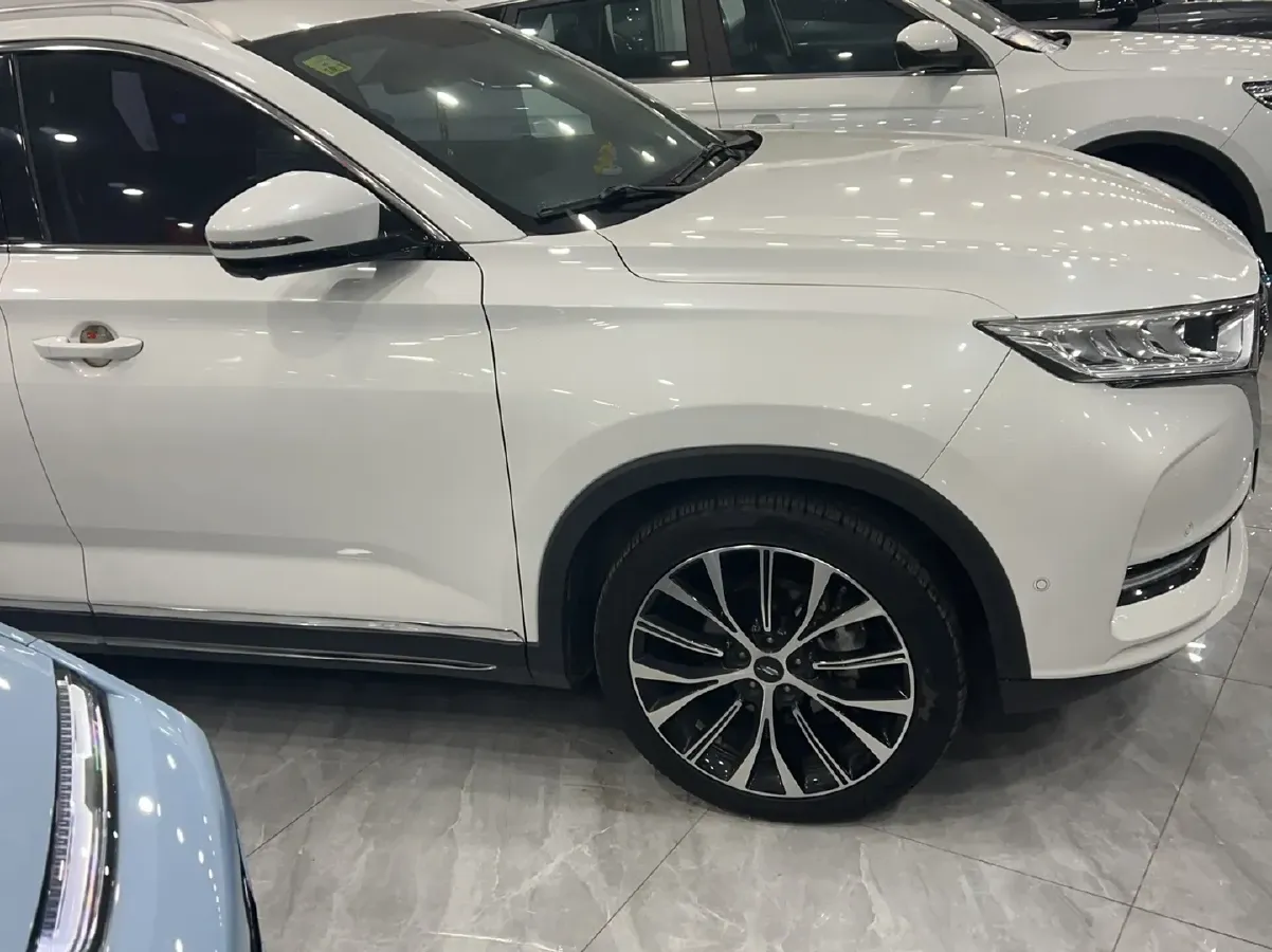 2021 ChangAn Oshan X7 1.5T 178HP L4 7DCT,autocango,china used car exporter,china ev exporter,chinese used car exporter,chinese used ev exporter