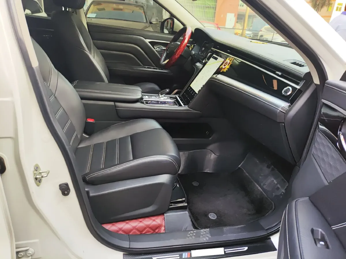 2020 Venucia Star 1.5T 190HP L4 7DCT,autocango,china used car exporter,china ev exporter,chinese used car exporter,chinese used ev exporter