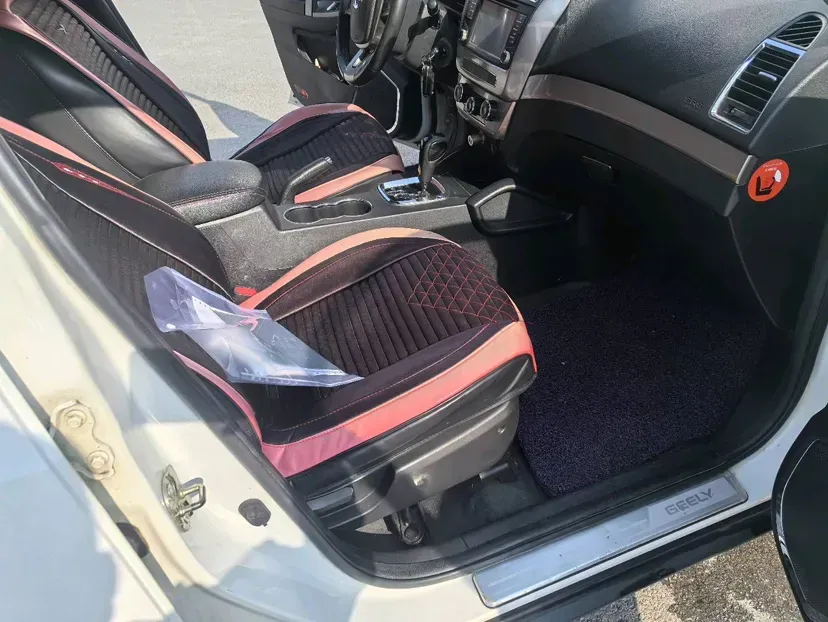 2014 Geely GX7 2.0L 141HP L4 6AT,autocango,china used car exporter,china ev exporter,chinese used car exporter,chinese used ev exporter