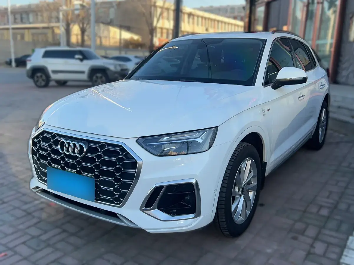 2021 Audi Q5L 2.0T 190HP L4 7DCT