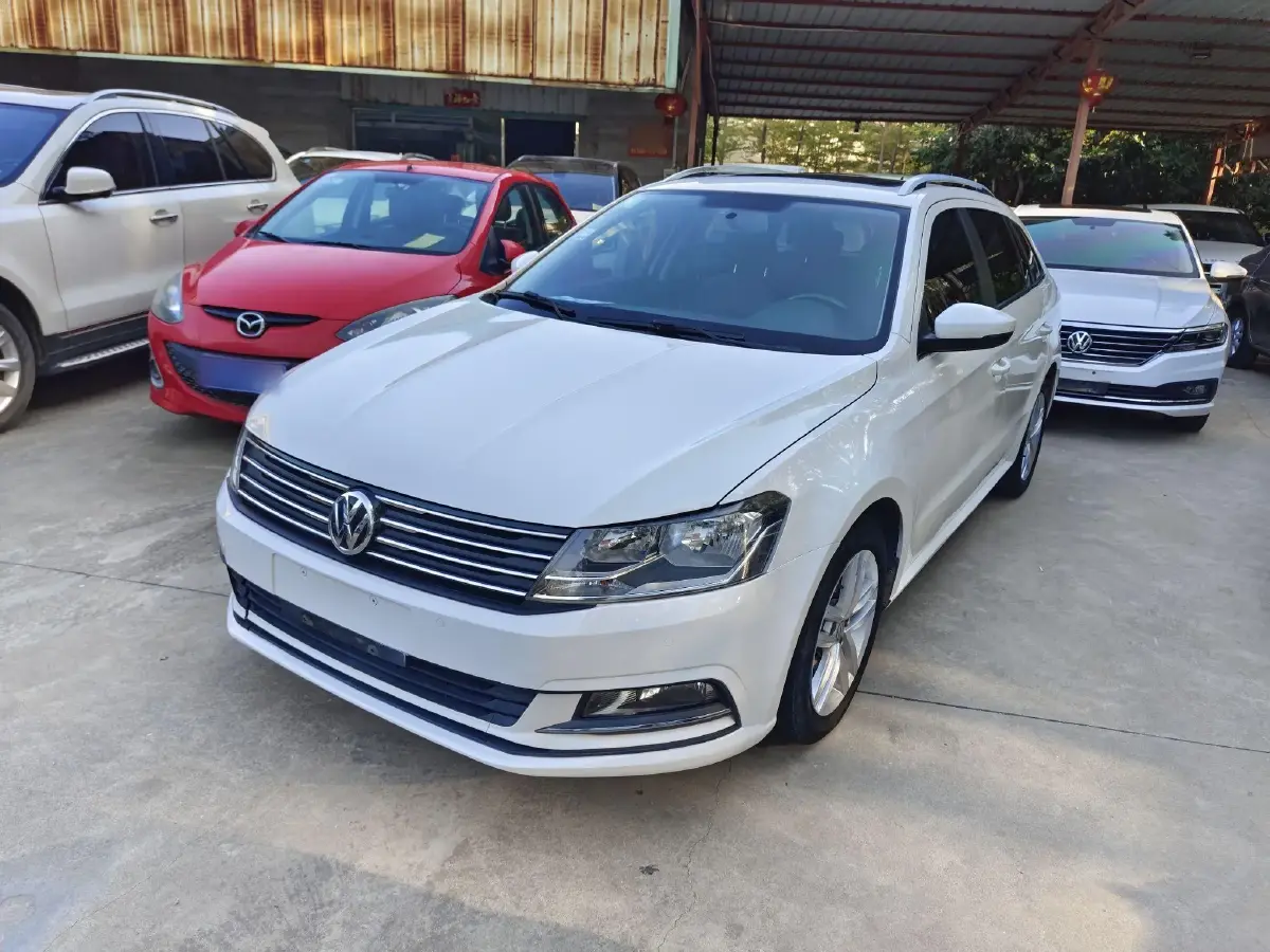 2015 Volkswagen Gran Lavida 1.6L 110HP L4 6AT