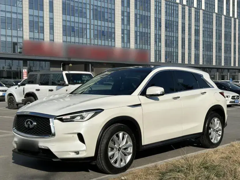 2018 Infiniti QX50 2.0T 272HP L4 CVT