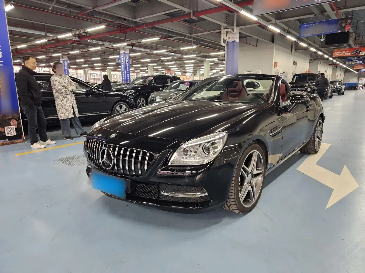 2011 Mercedes-Benz SLK Class 1.8T 184HP L4 7AT
