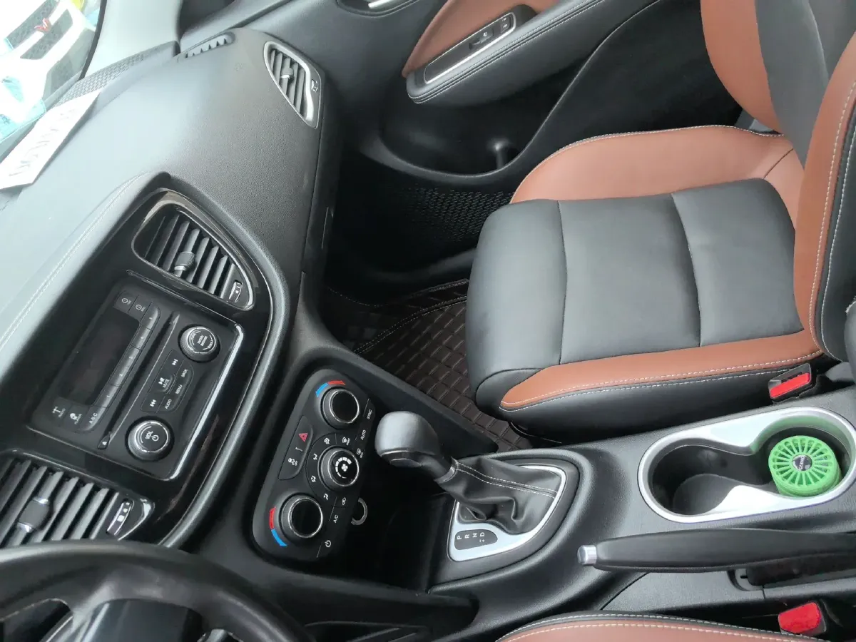 2015 Fiat Viaggio 1.4T 120HP L4 7DCT,autocango,china used car exporter,china ev exporter,chinese used car exporter,chinese used ev exporter