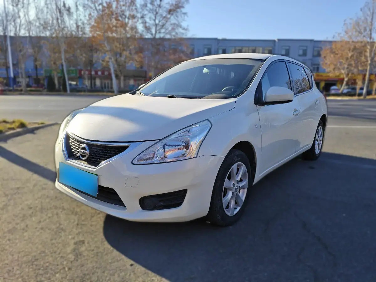 2014 Nissan Tiida 1.6L 126HP L4 CVT