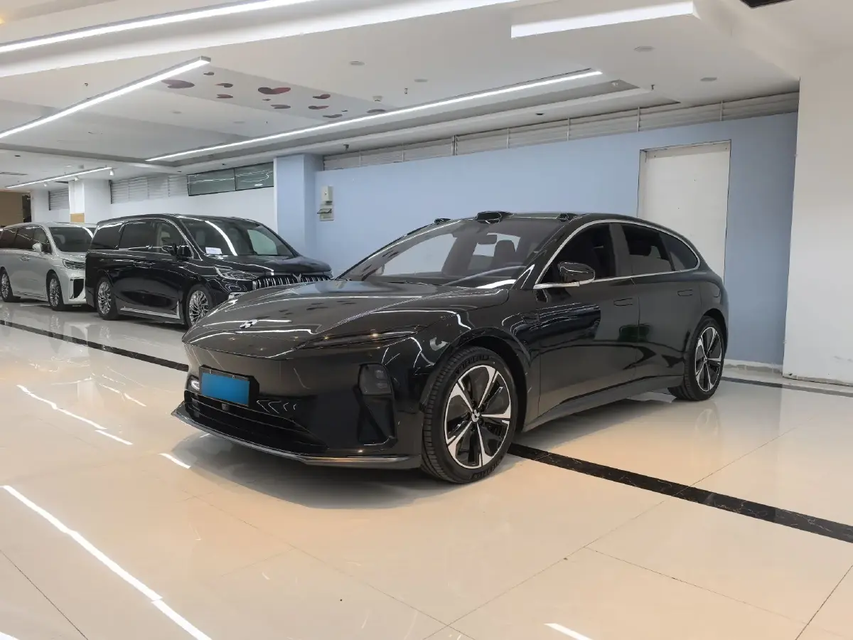 2024 NIO ET5T BEV 75KWH