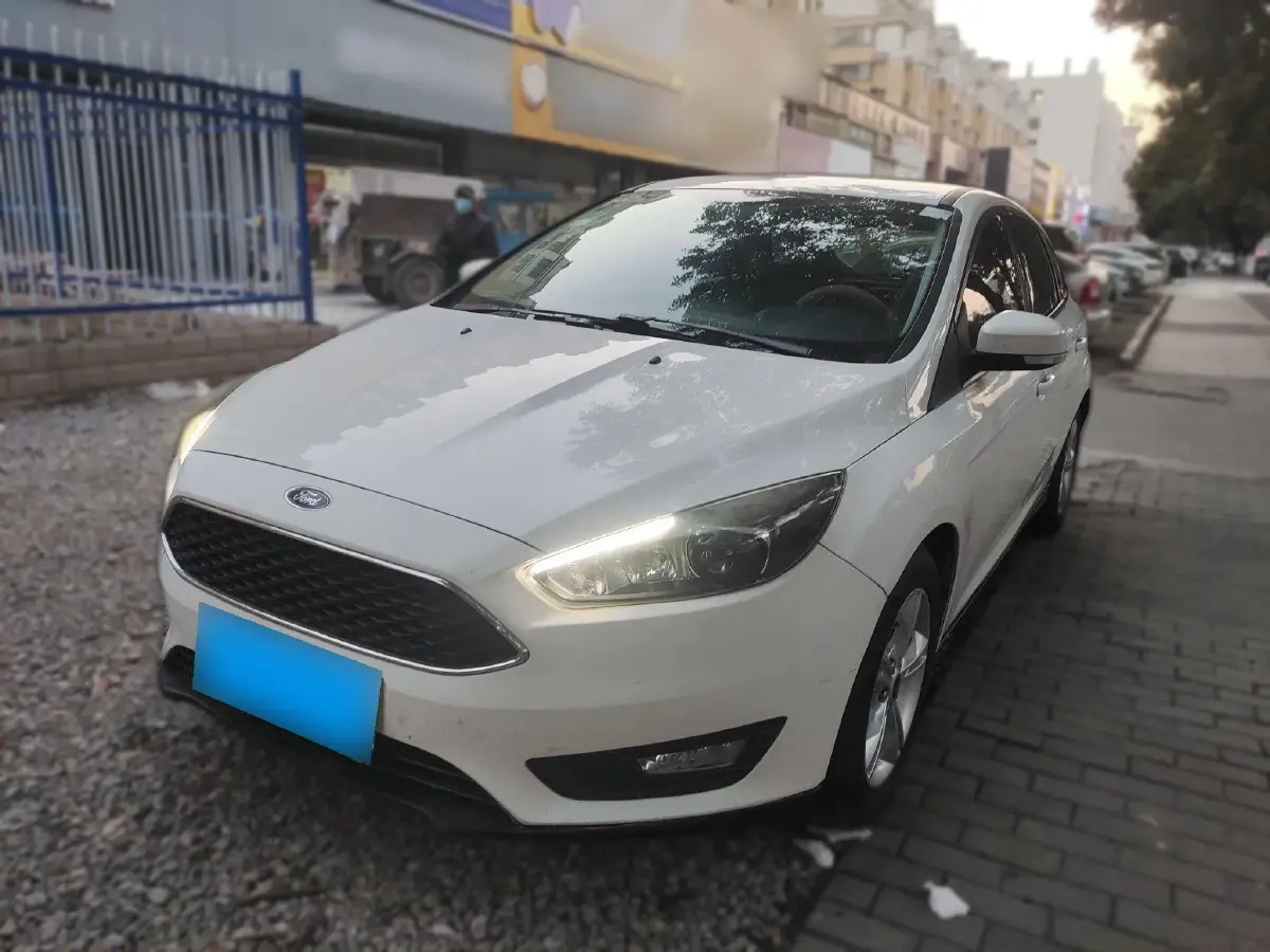 2017 Ford Focus 1.6L 125HP L4 6DCT