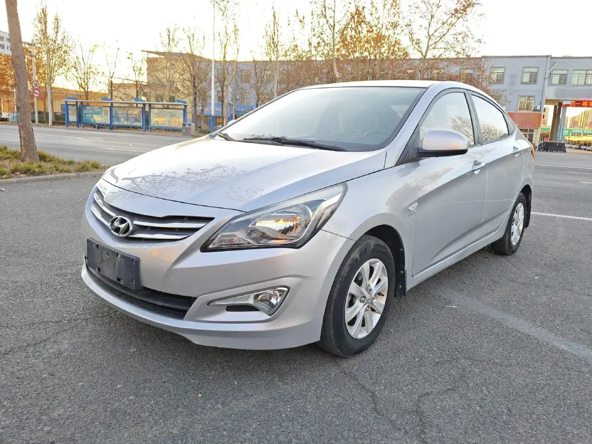 2014 Hyundai Reina 1.4L 107HP L4 5MT