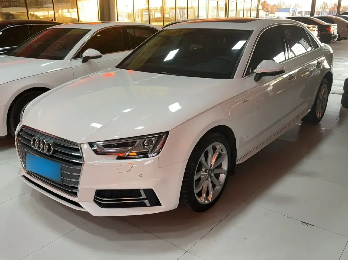 2018 Audi A4L 2.0T 190HP L4 7DCT