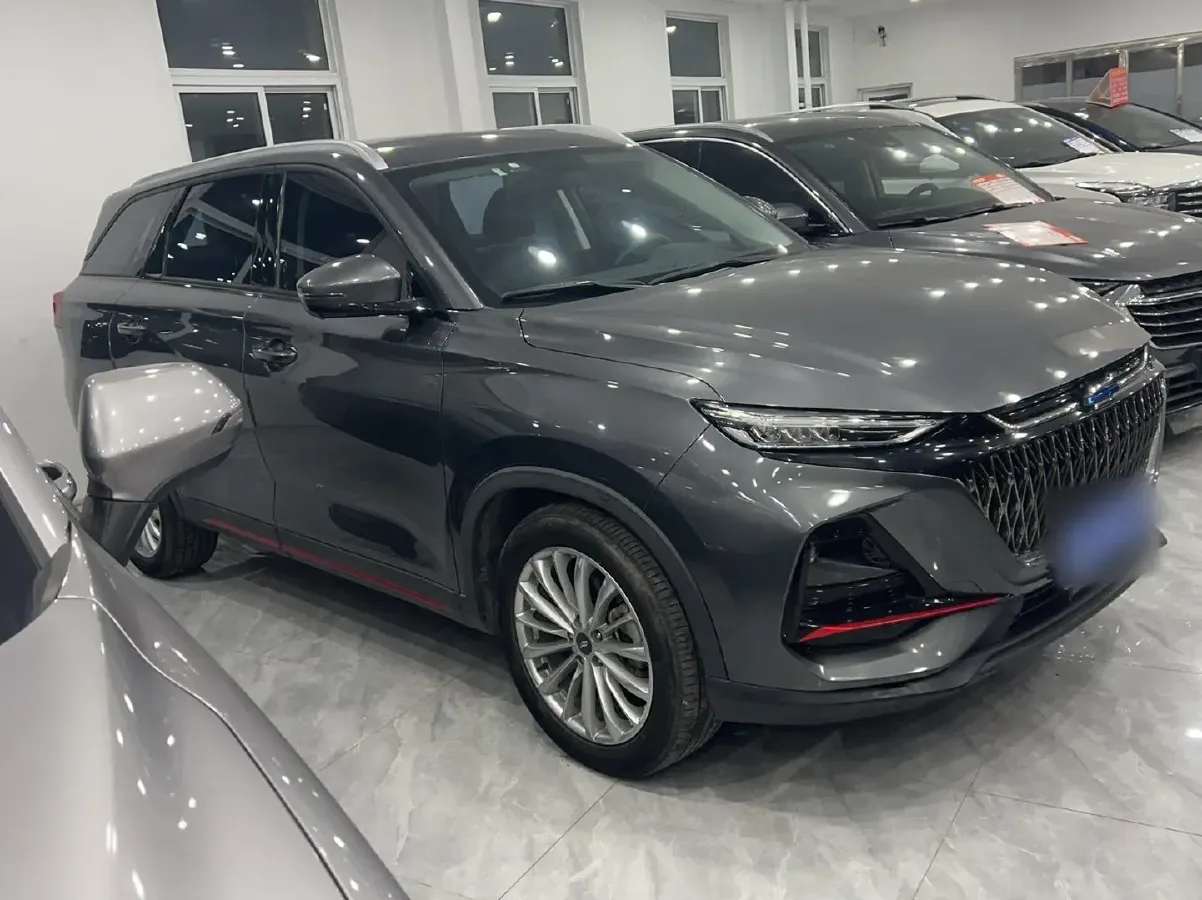2022 ChangAn Oshan X7 Plus 1.5T 188HP L4 7DCT,autocango,china used car exporter,china ev exporter,chinese used car exporter,chinese used ev exporter