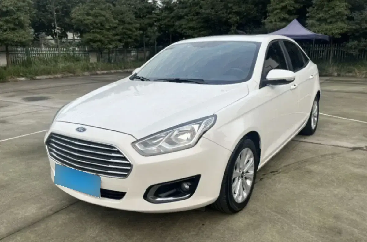 2015 Ford Escort 1.5L 113HP L4 6AT