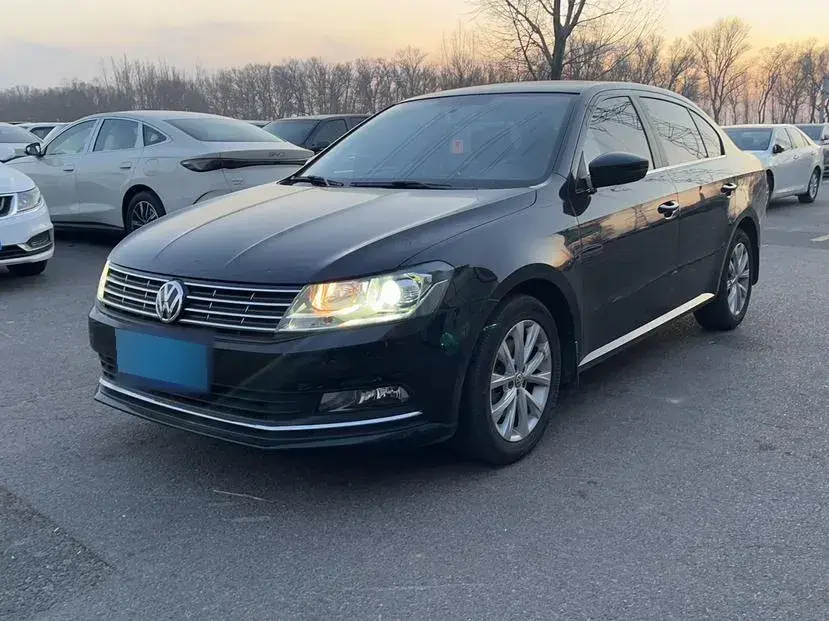 2015 Volkswagen Lavida 1.4T 131HP L4 7DCT