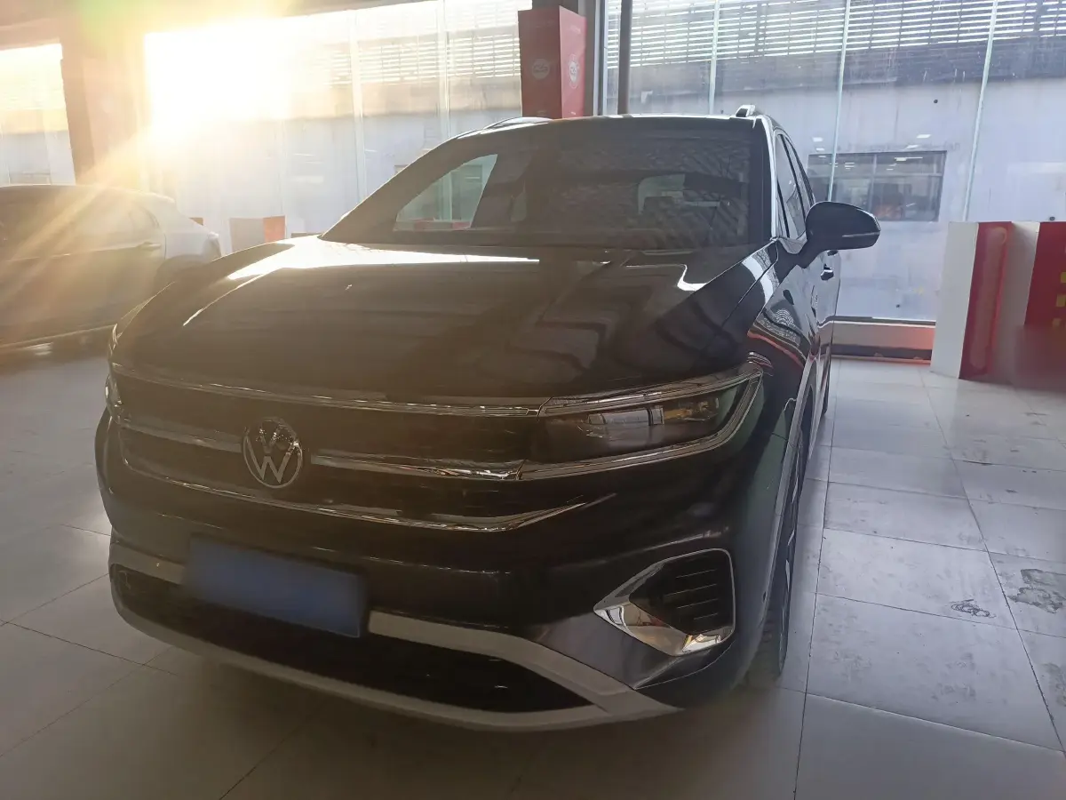 2022 Volkswagen Talagon 2.5T 299HP V6 7DCT