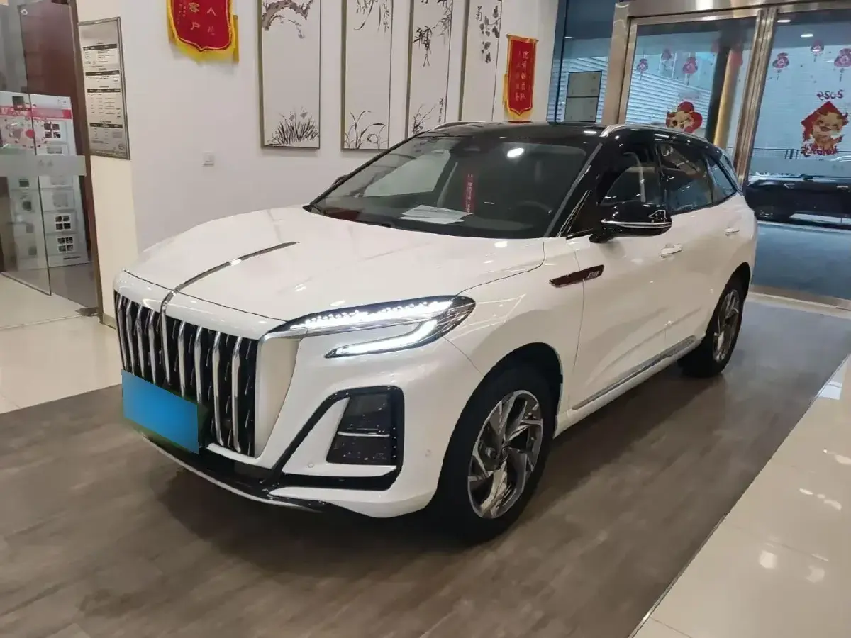 2023 HongQi HS3 2.0T 252HP L4 8AT