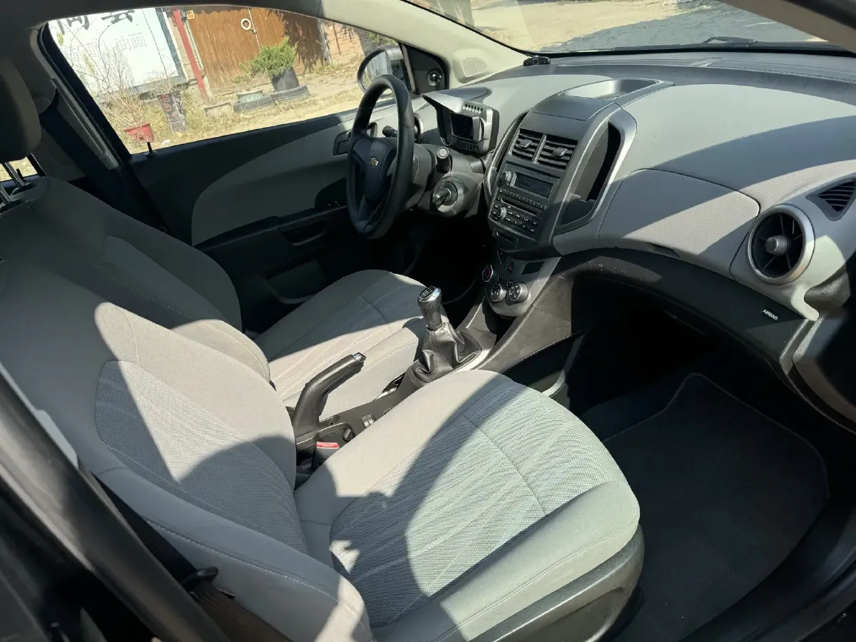 2011 Chevrolet Aveo 1.4L 103HP L4 5MT,autocango,china used car exporter,china ev exporter,chinese used car exporter,chinese used ev exporter