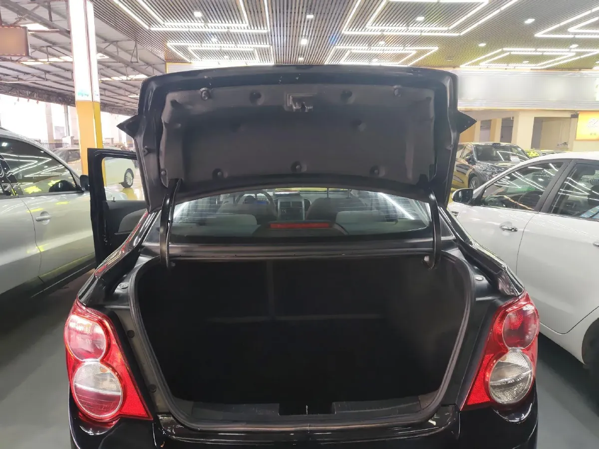 2011 Chevrolet Aveo 1.4L 103HP L4 5MT,autocango,china used car exporter,china ev exporter,chinese used car exporter,chinese used ev exporter