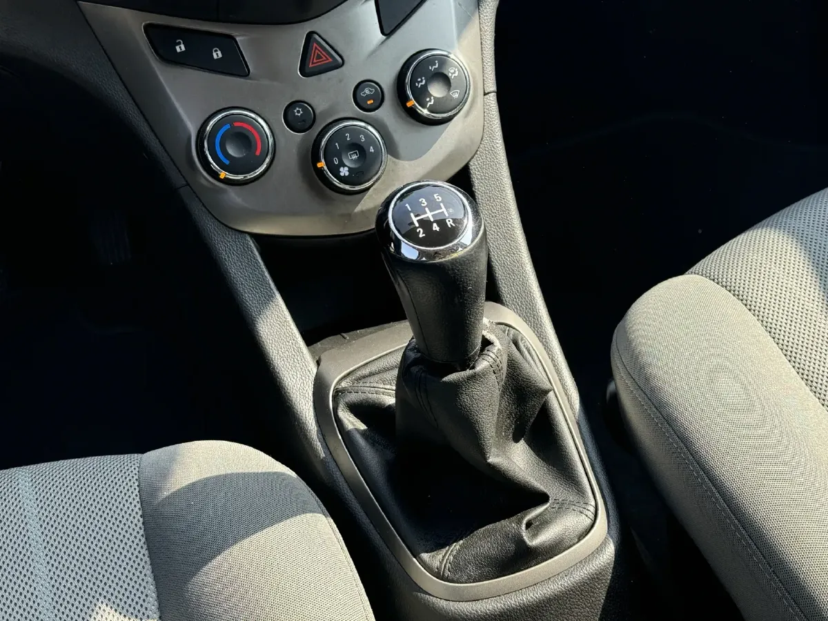 2011 Chevrolet Aveo 1.4L 103HP L4 5MT,autocango,china used car exporter,china ev exporter,chinese used car exporter,chinese used ev exporter