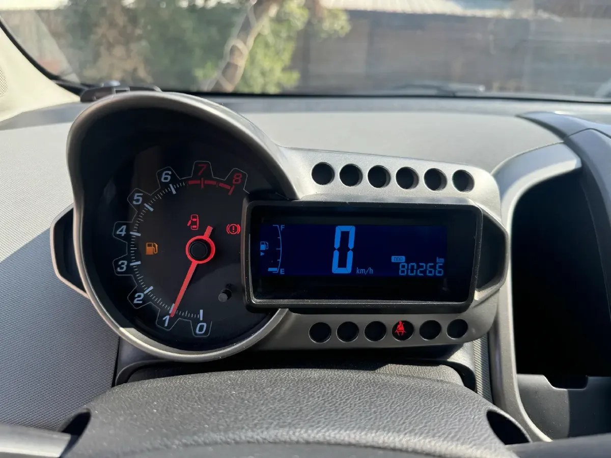 2011 Chevrolet Aveo 1.4L 103HP L4 5MT,autocango,china used car exporter,china ev exporter,chinese used car exporter,chinese used ev exporter