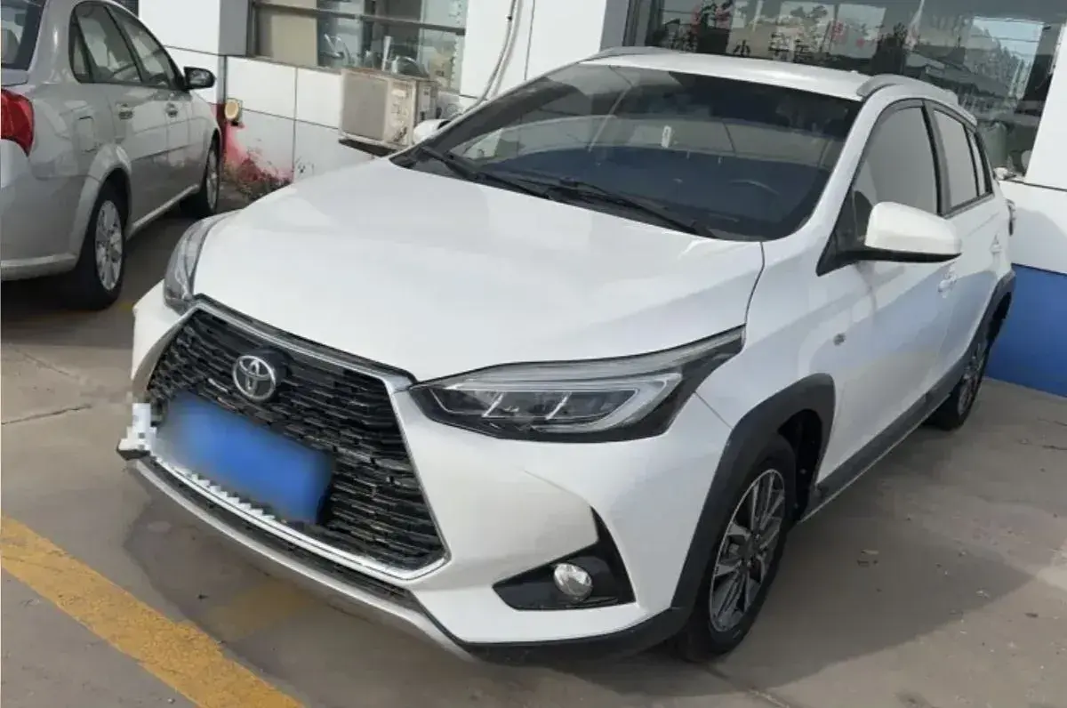 2020 Toyota Yaris L 1.5L 110HP L4 CVT