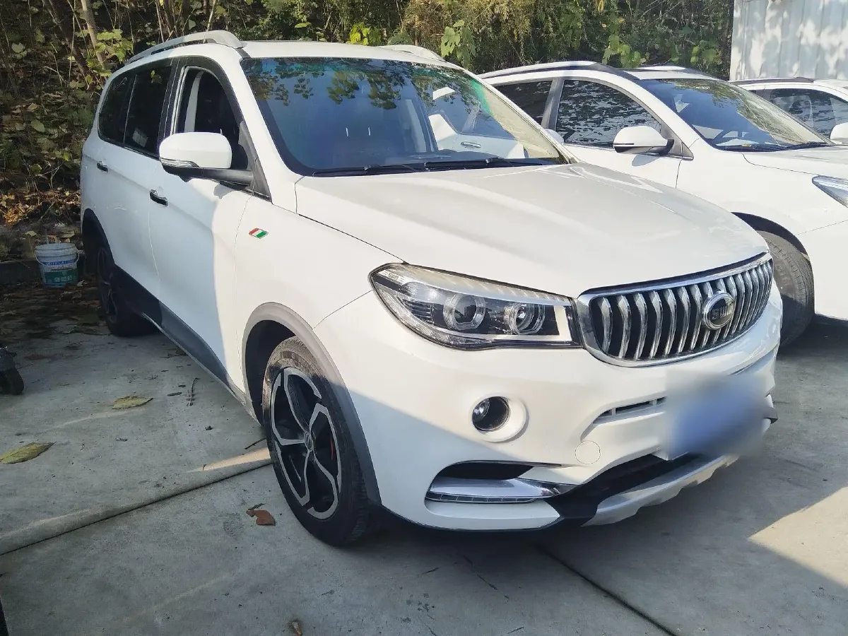 2017 SWM X7 1.5T 156HP L4 6AT,autocango,china used car exporter,china ev exporter,chinese used car exporter,chinese used ev exporter