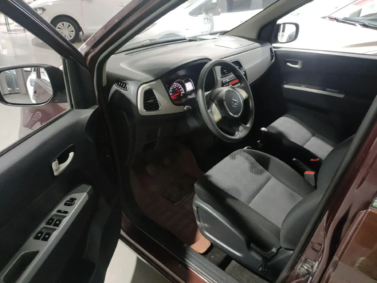 2013 ChangAn Oshan Eulove 1.2L 90HP L4 5MT,autocango,china used car exporter,china ev exporter,chinese used car exporter,chinese used ev exporter