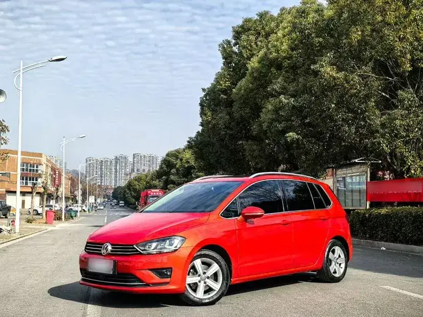 2015 Volkswagen Golf 1.4T 150HP L4 7DCT