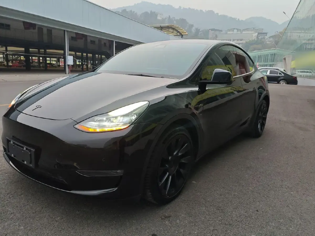 2021 Tesla Model Y BEV 60KWH