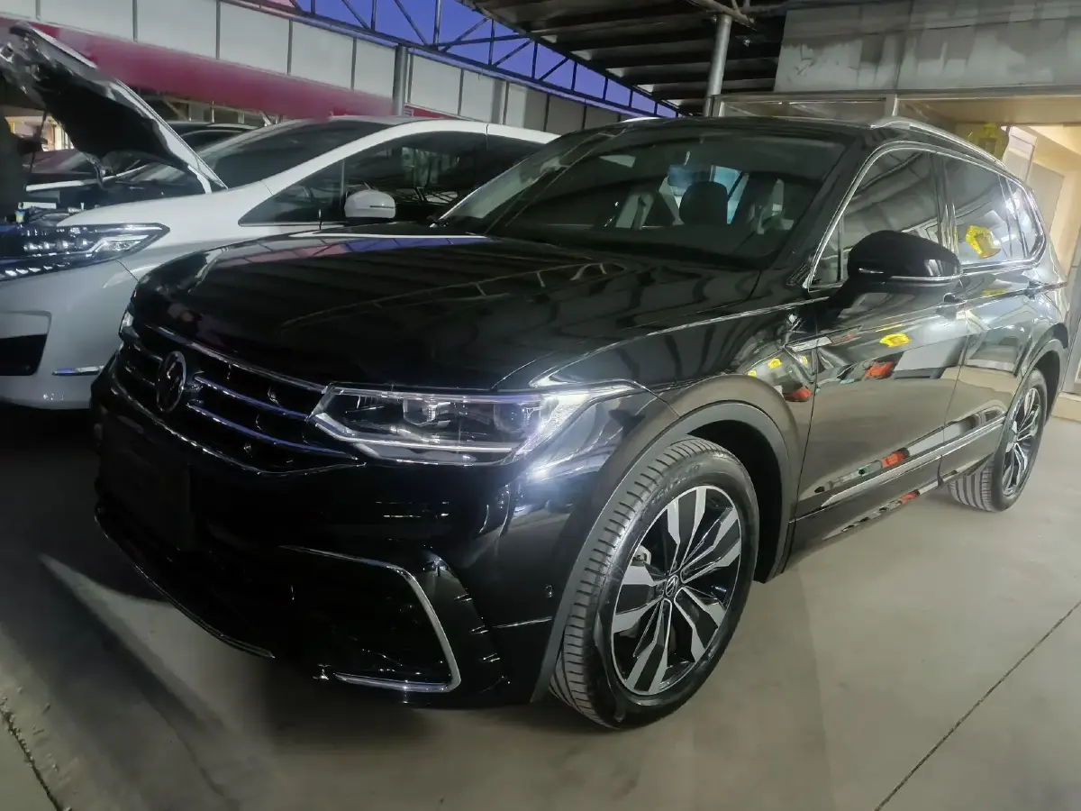 2022 Volkswagen Tiguan L 2.0T 186HP L4 7DCT