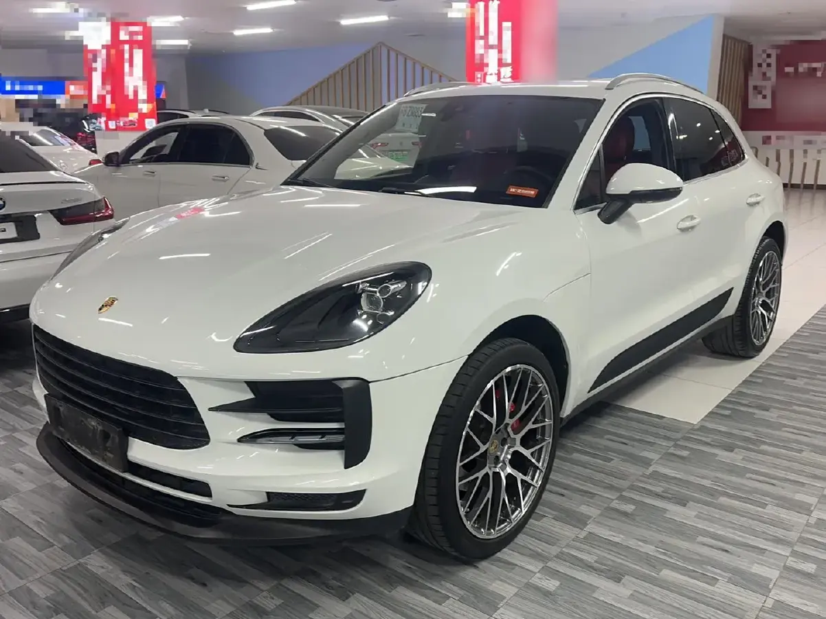 2018 Porsche Macan 2.0T 252HP L4 7DCT