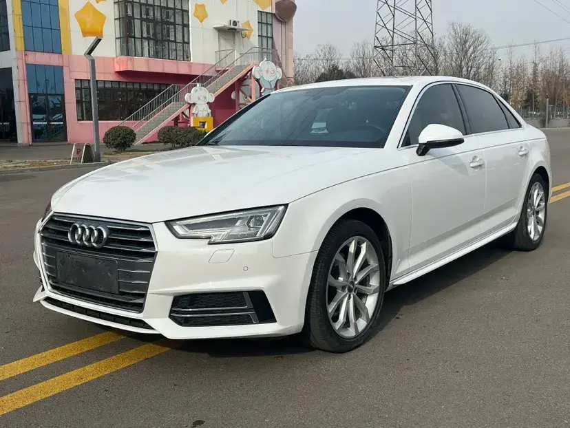 2018 Audi A4L 2.0T 190HP L4 7DCT