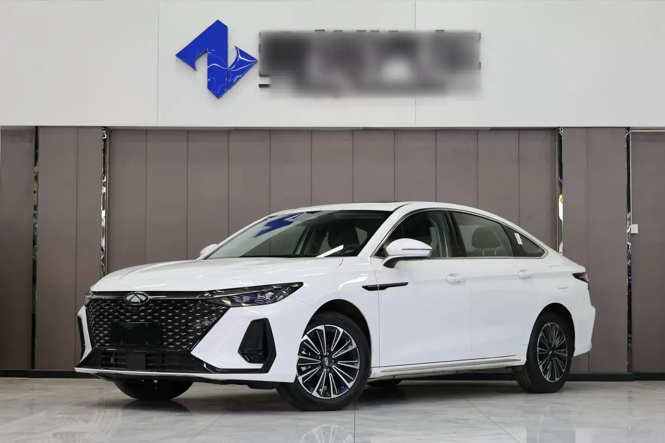 2024 Chery FulwinA8 1.5T 156HP L4 1DHT PHEV 18.3KWH